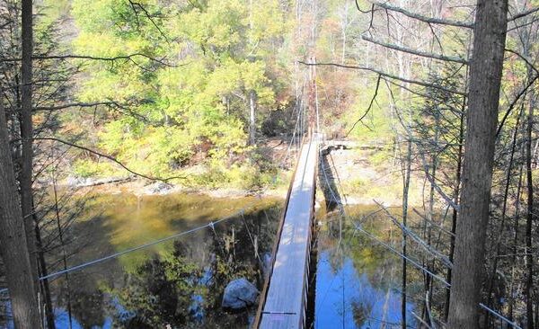 Steep-Rock-Footbridge